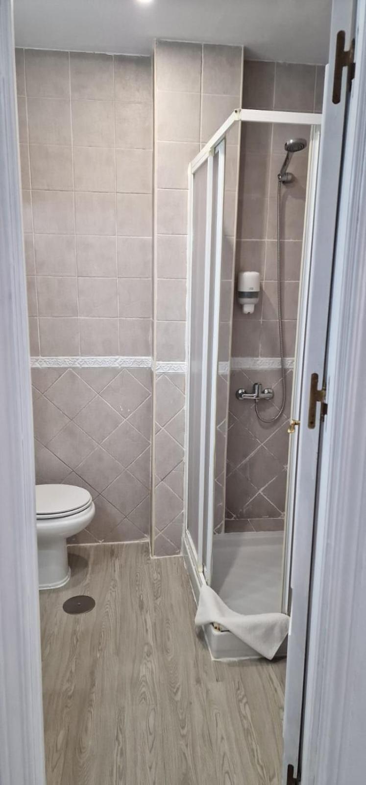 Apartamentos Ana'S Cozy Inns Torremolinos Kültér fotó