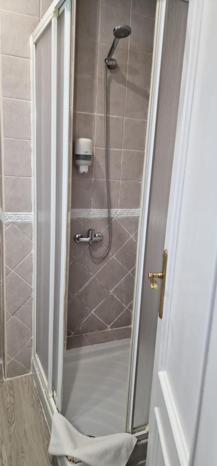 Apartamentos Ana'S Cozy Inns Torremolinos Kültér fotó